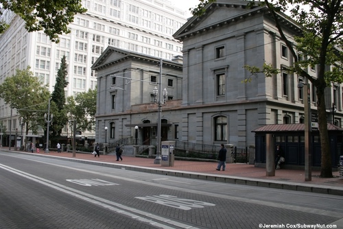 pioneer_courthouse_sw_6th4