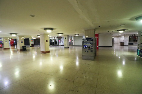 suburban_station15