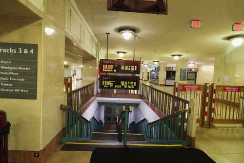 suburban_station27